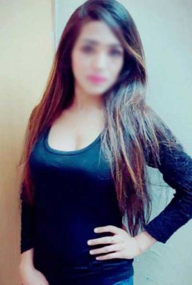 Rani Chawla +971581708105 Sharjah Call Girls